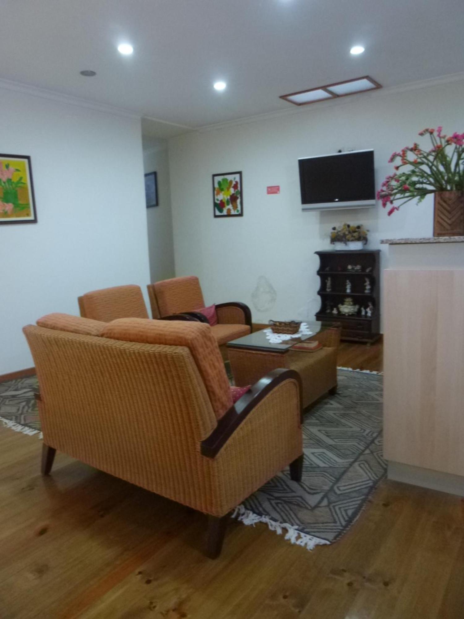 Residencialusobrasileira Hotell Leça da Palmeira Eksteriør bilde